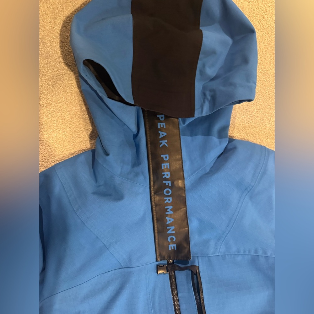Women’s Peak Performance Kirkwood Shell - Picture 3 of 12